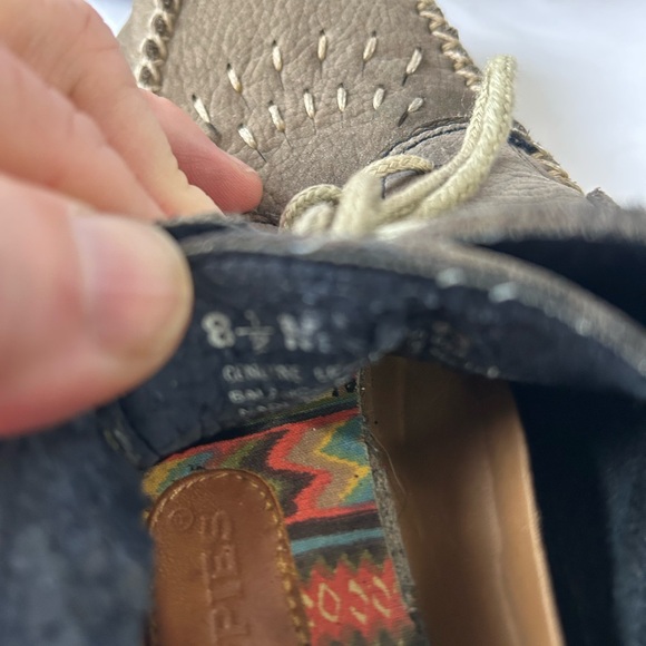 Hush puppies Vintage Leather Moccasins With Aztec Inspired Lining 8.5 - Picture 8 of 9